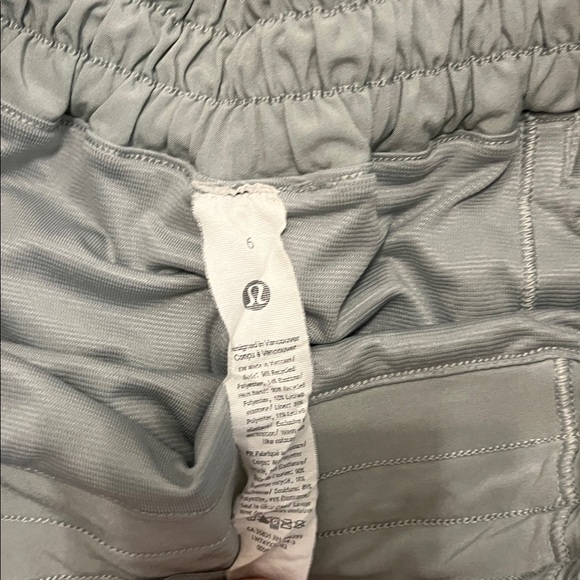 Lululemon Hotty Hots 4” High Rise Shorts Gray Eucalyptus - Picture 2 of 5